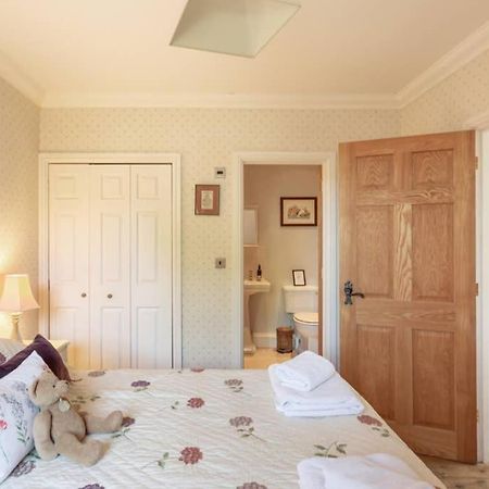 Gardeners Cottage Bridport Exterior photo